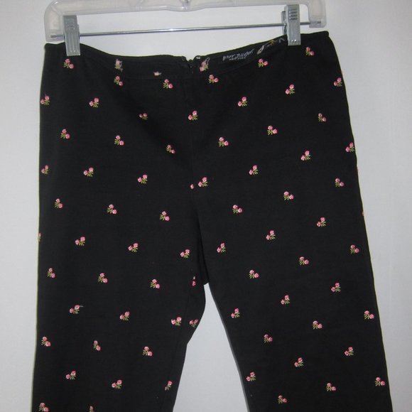 Betsey Johnson Capri Pants - Picture 2 of 3